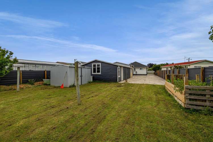 60 Egmont Street Hawera_17