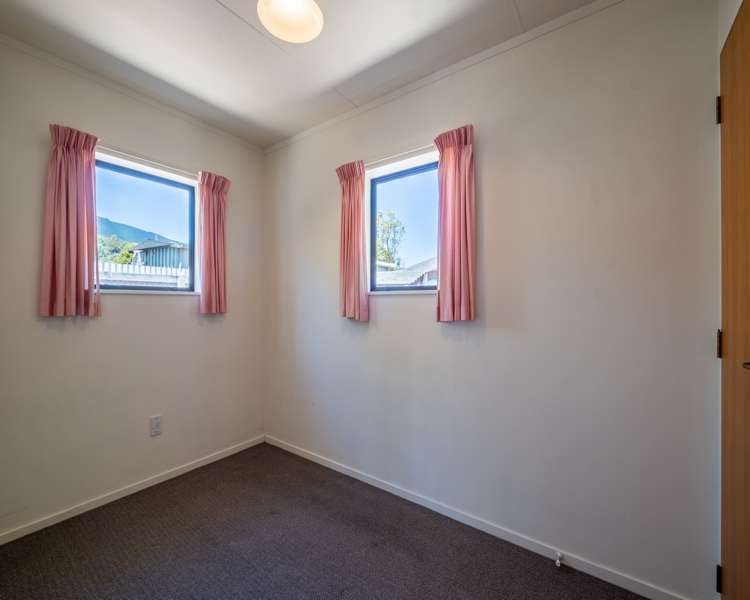 2/13 Willow Avenue Stoke_10