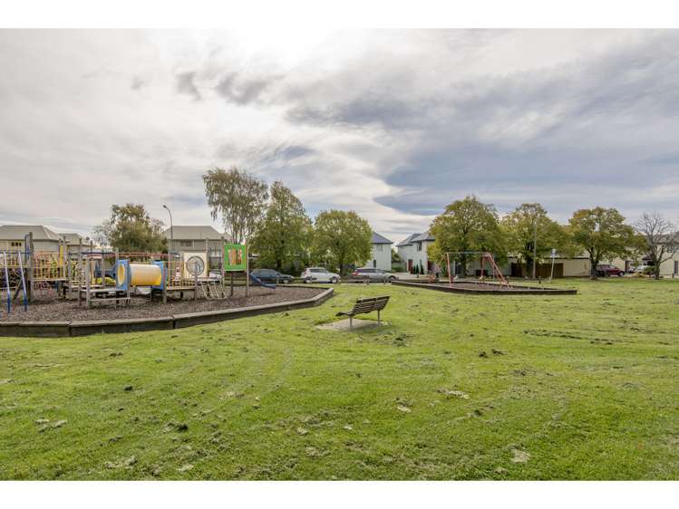 4/2 Leamington Street Addington_11