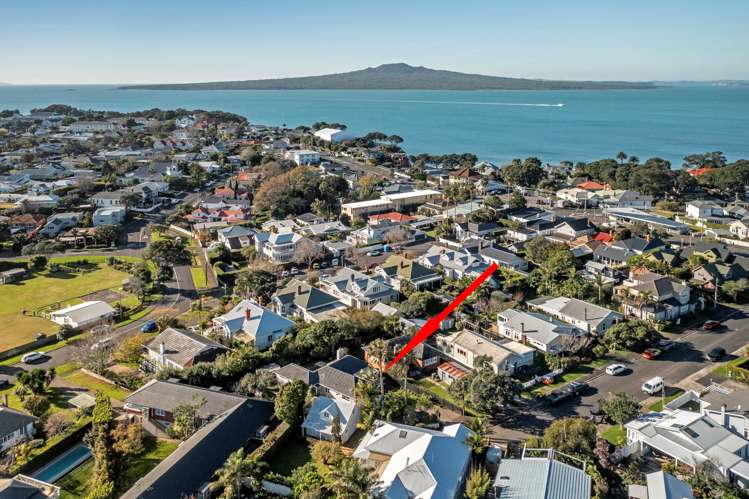 12 Sinclair Street Devonport_24