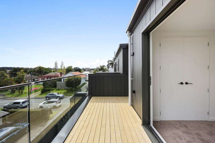 10-17/4 Springbank Lane Te Atatu Peninsula_22