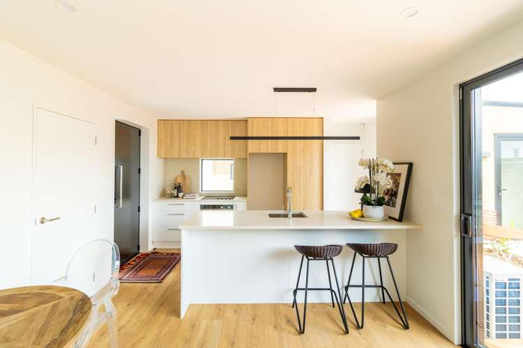 4/125 Canon Street Edgeware_2