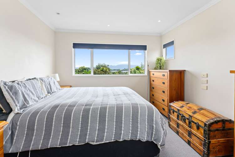 18 Bearing West Court Paraparaumu_11