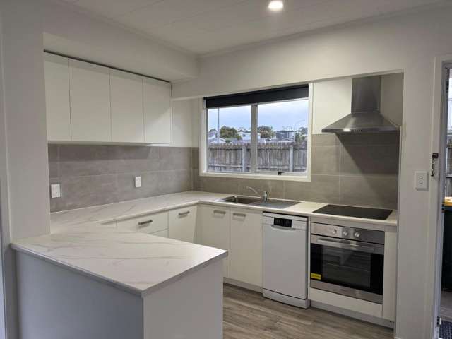 1/42 Sabulite Road Kelston_2