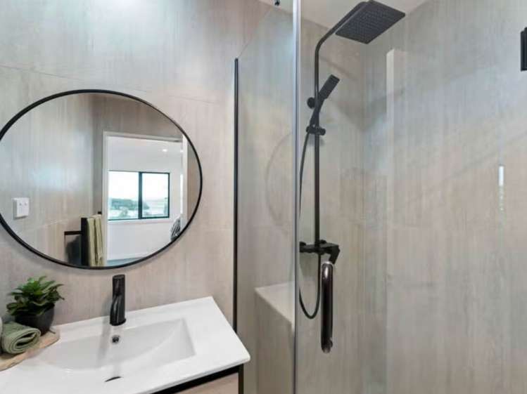 35A Royton Avenue Mangere East_5