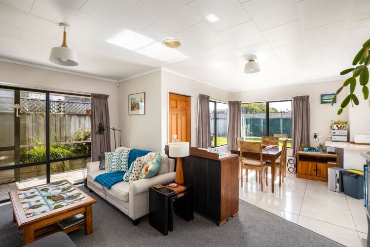 12 Pratt Street Waitara_12