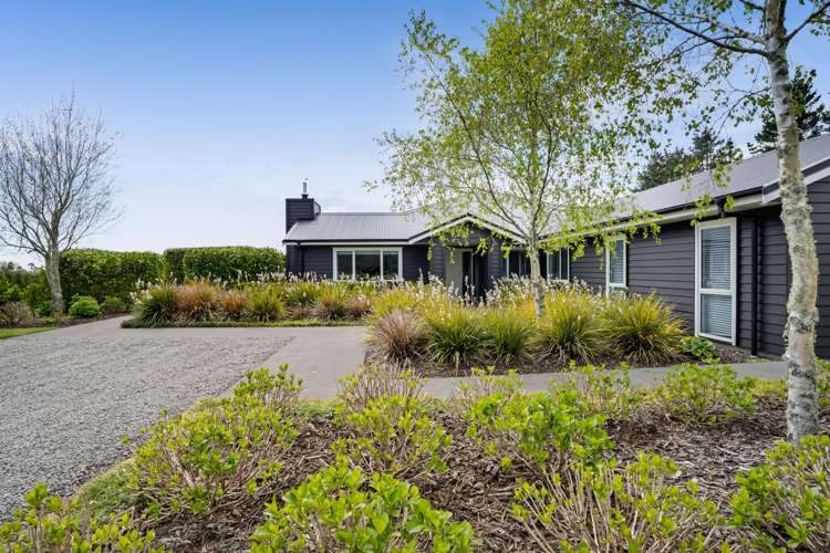 1371 Egmont Road Egmont Village_36