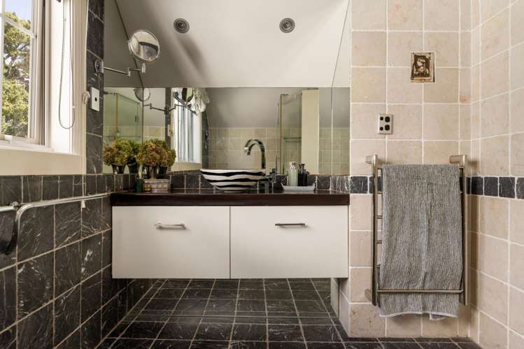 16 Hinewa Road Otumoetai_21