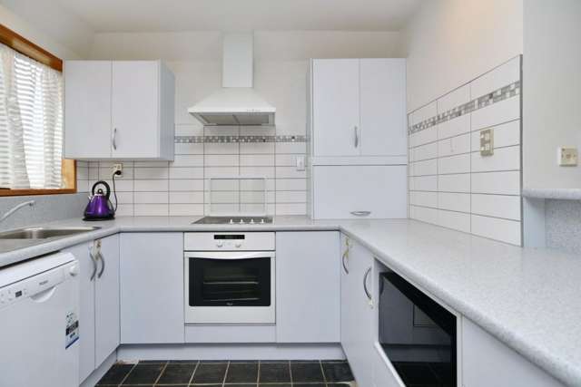 2/16 Owens Terrace Upper Riccarton_1