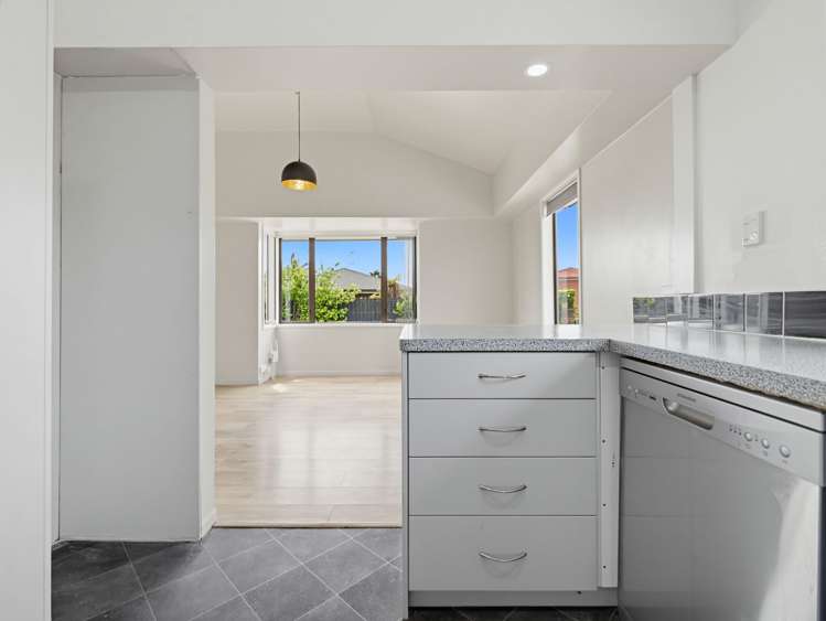 94 Sandspit Road_5