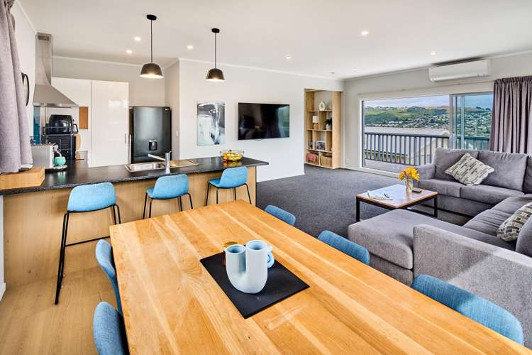 109a Gloaming Hill Titahi Bay_1