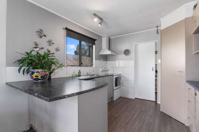 42 Barnard Road Fairy Springs_2