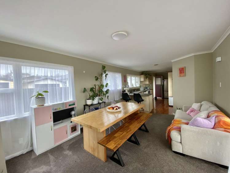 27 Andrew Street Stoke_4