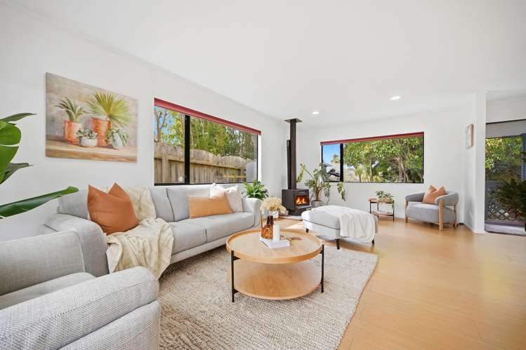 2/57 Howe Street_1