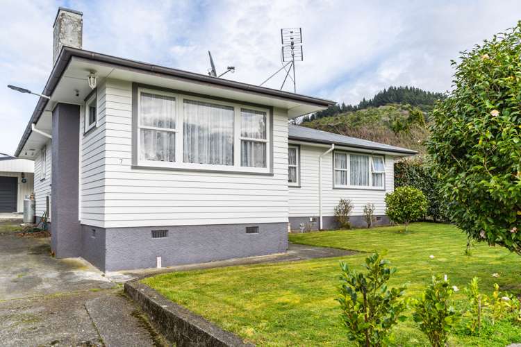 7 Churchill Crescent Featherston_20