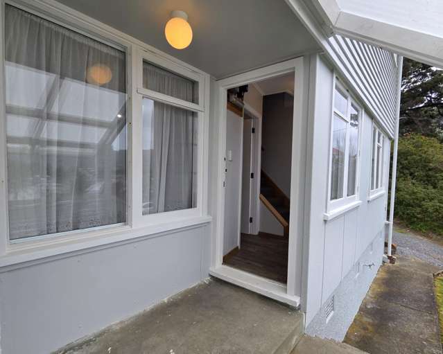 8A Devon Place Cannons Creek_4