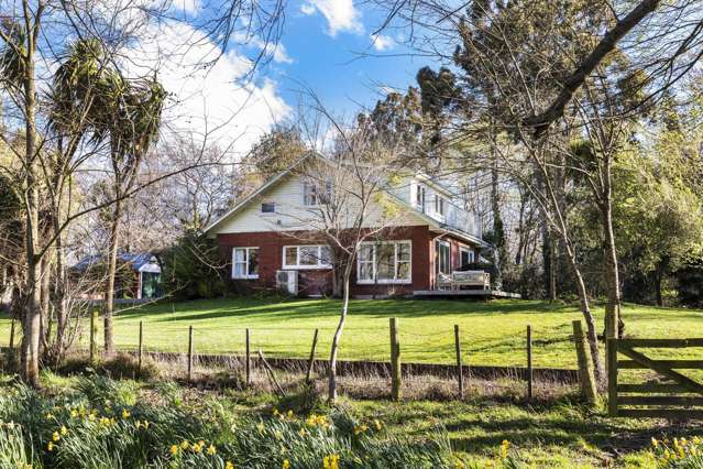 Fantail Cottage - A Rare Opportunity