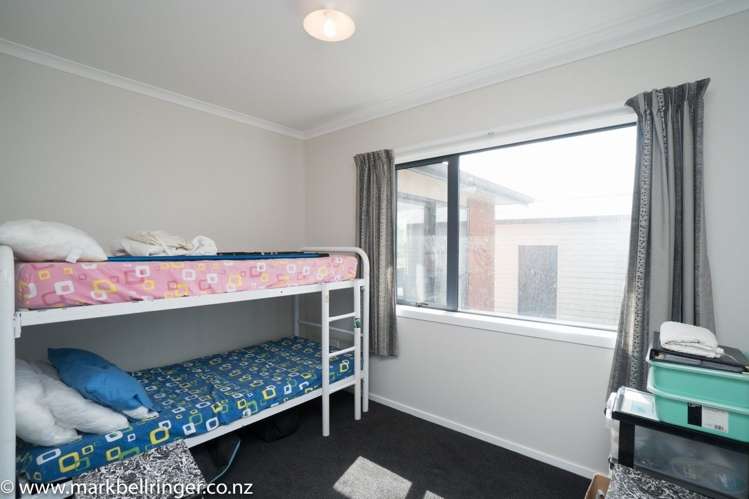 851 East Road Stratford_9