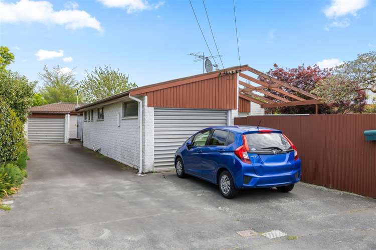 61, 73, 75A, 75B, 77 Bryndwr Road Bryndwr_18