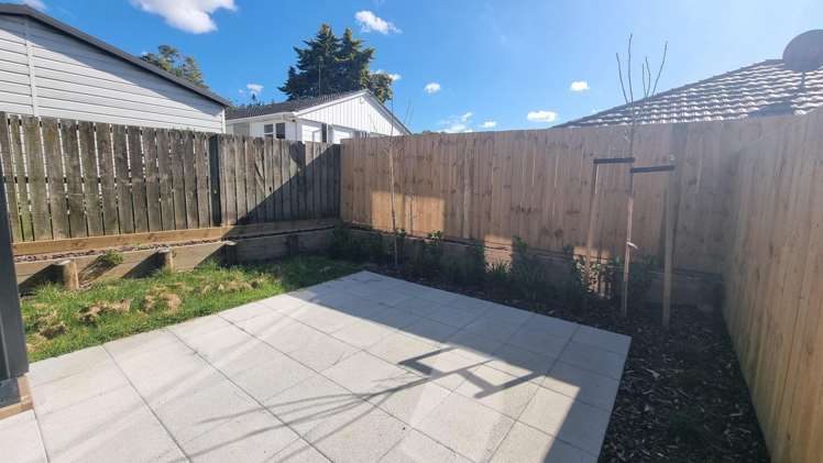 10/25 Childs Avenue 1771_9