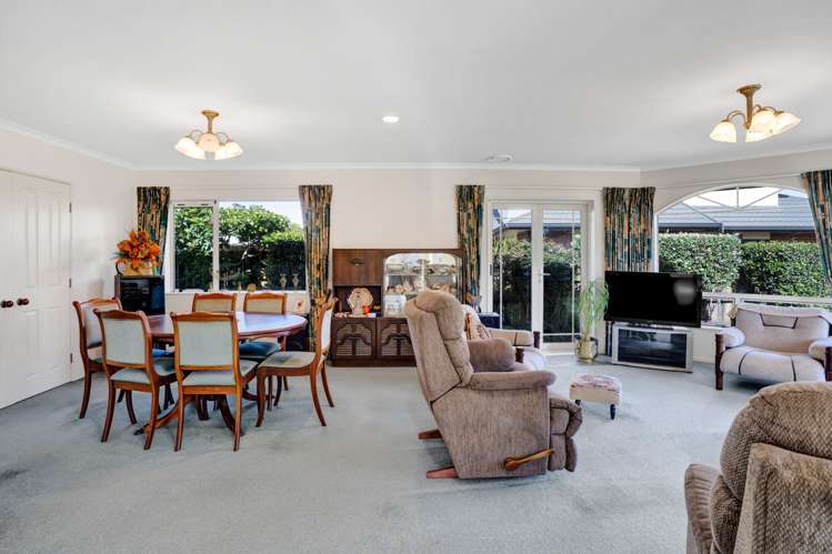 6 Saddle Row Welbourn_7