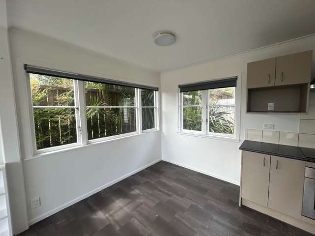 53A Sylvan Crescent Te Atatu South_3