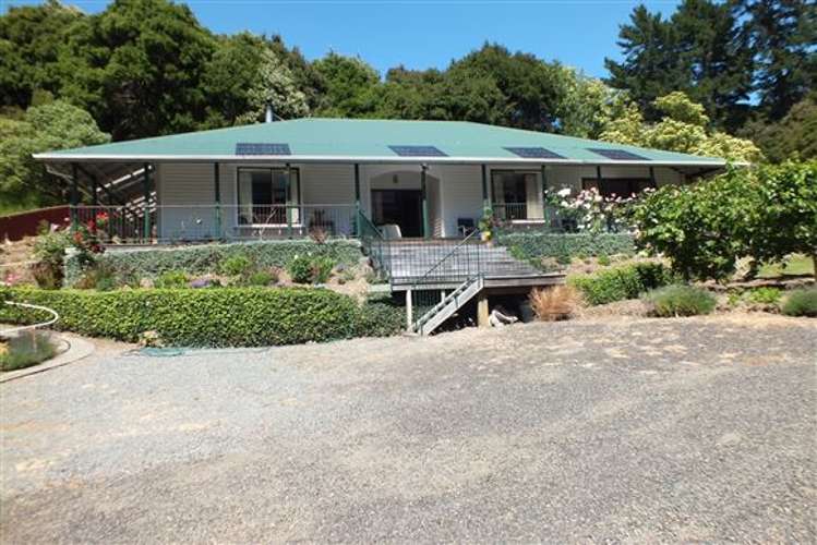 137 Barrys Bay Valley Road Duvauchelle_16