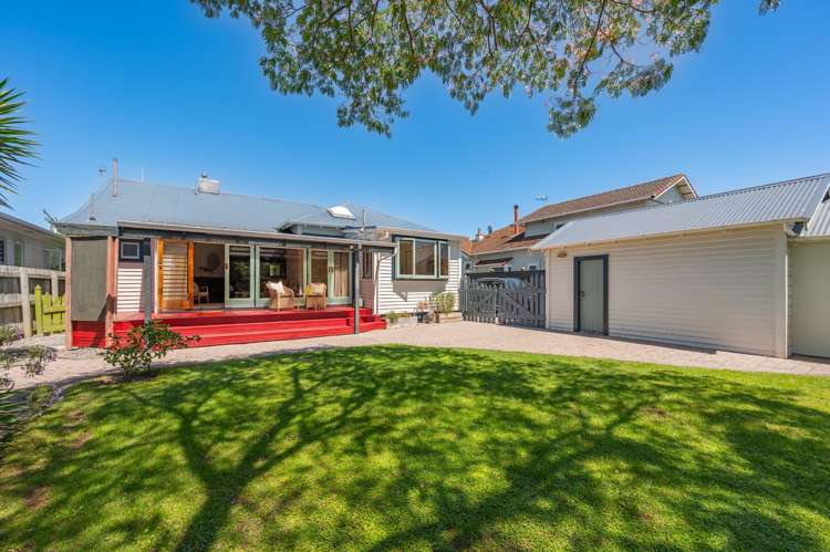 703 Queen Street West St Leonards_20