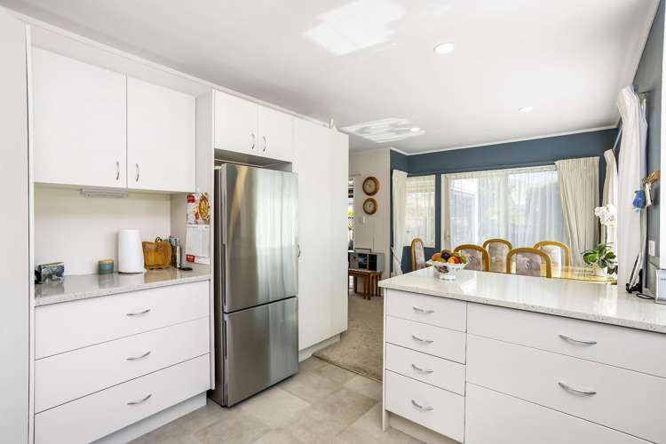 69A Lakeside Drive Orewa_9