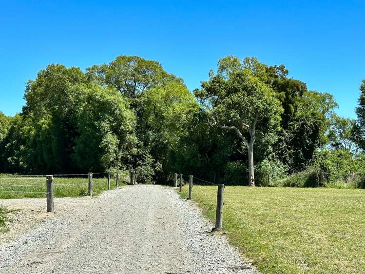 2390 Dipton Winton Highway Winton_1