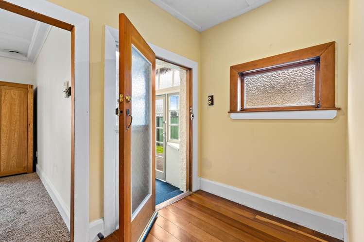 166 Rongotai Road Kilbirnie_9