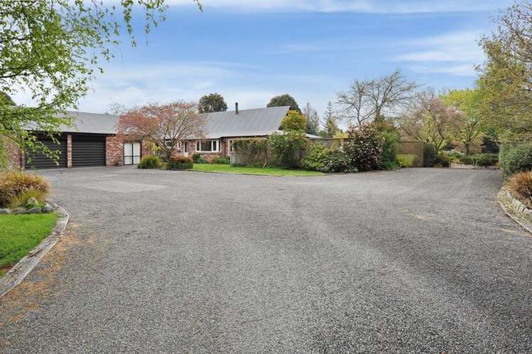 454 Johns Road Fernside_36