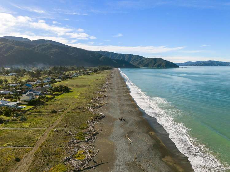 136 Rarangi Beach Road Rarangi_20