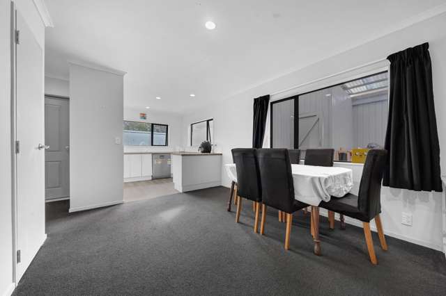 56 Claverdon Drive Massey_2