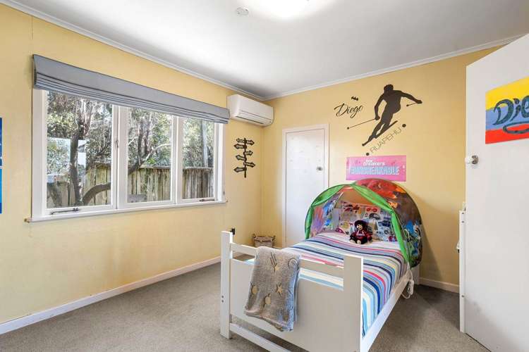 1/1 Gloria Avenue Te Atatu Peninsula_12