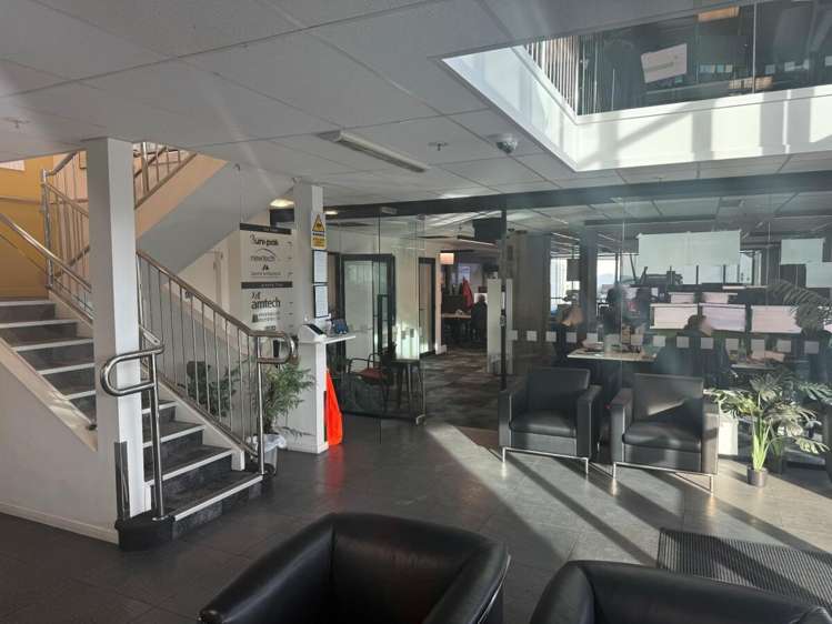 281-283 Heads Road Castlecliff_1