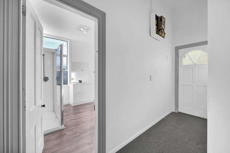 176 Glover Road Hawera_21