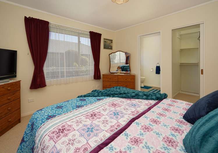 32 Masefield Street Stoke_9