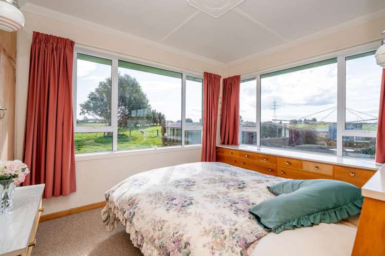 299 Oteramika Road Seaward Bush_14
