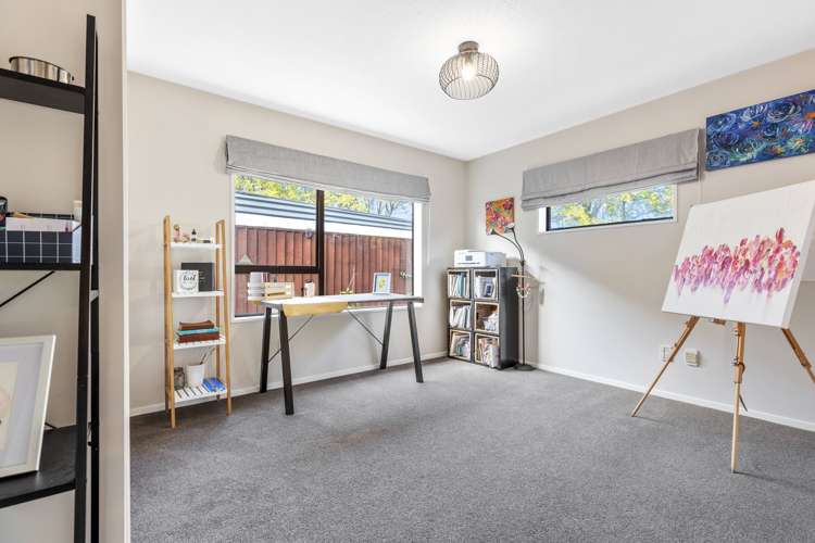 78 Regency Crescent Redwood_12