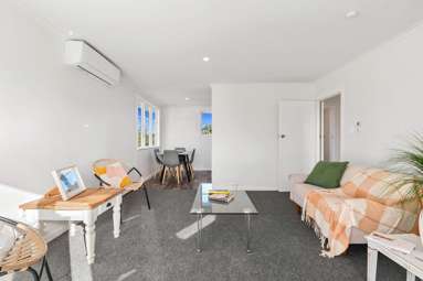 117 Devon Street West_3