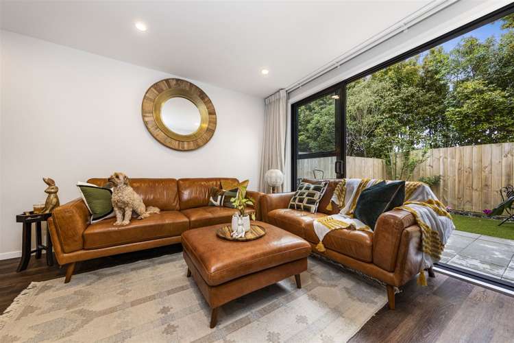 18 Tokai Place Glen Eden_6