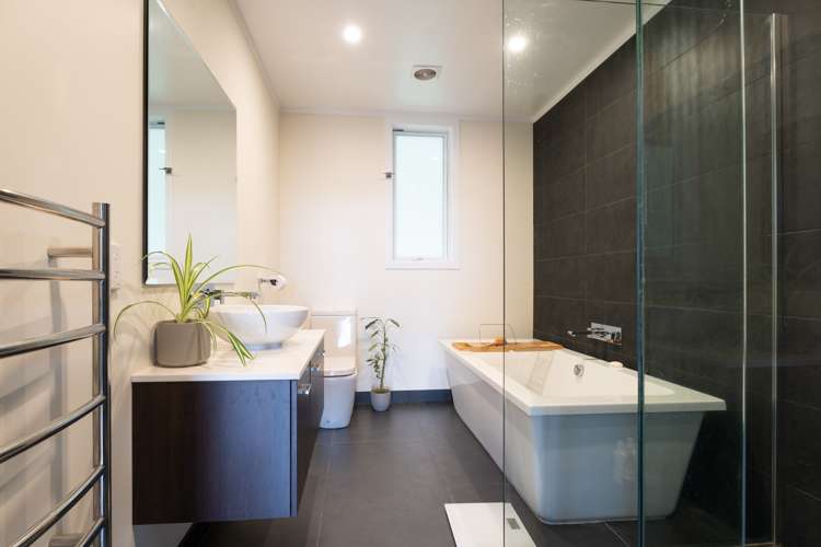 21 Thornley Street Titahi Bay_11