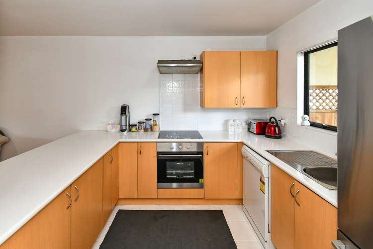 4/16 Yang Place Papakura_4