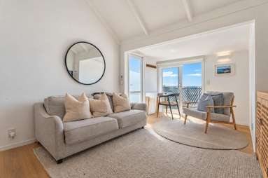Unit AT/4 Bay Road_2