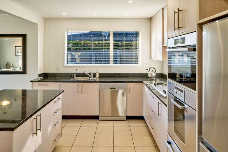 1/6 Cornwall Street Lower Hutt_6