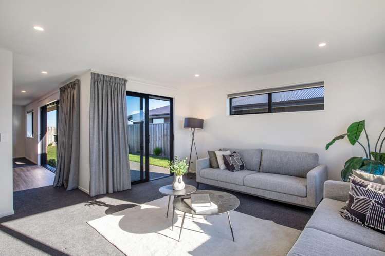 8 Edgar Way Rolleston_6