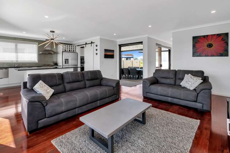 7 Fred Carr Place One Tree Point_16