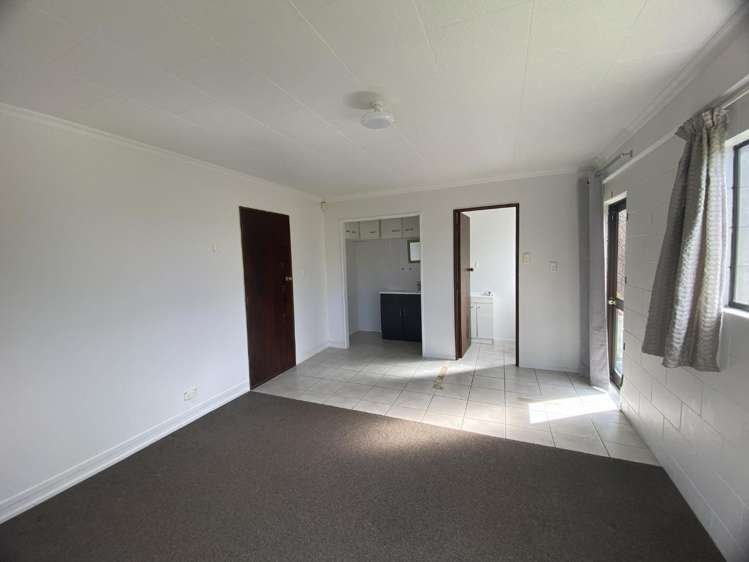 188 Fairway Drive Kamo West_5