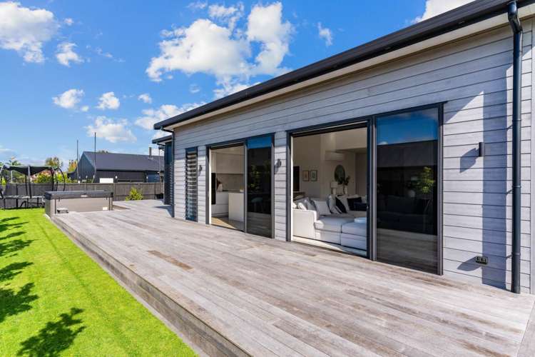 35 William Gilbert Drive_5